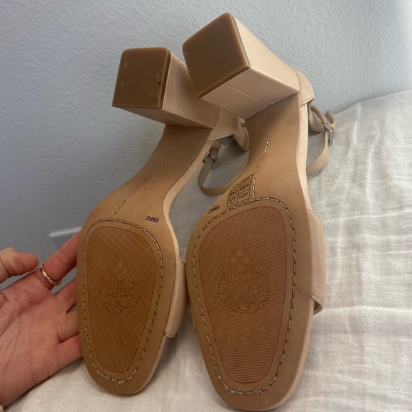 Vince Camuto Beige Tan Heels - Picture 3 of 6